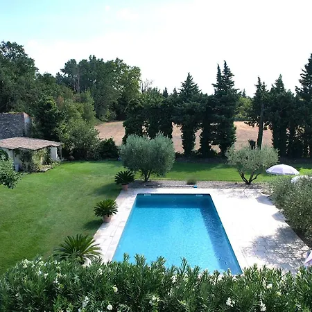 Holiday home Prestigious Mas: Countryside Retreat Near Avignon With Pool *