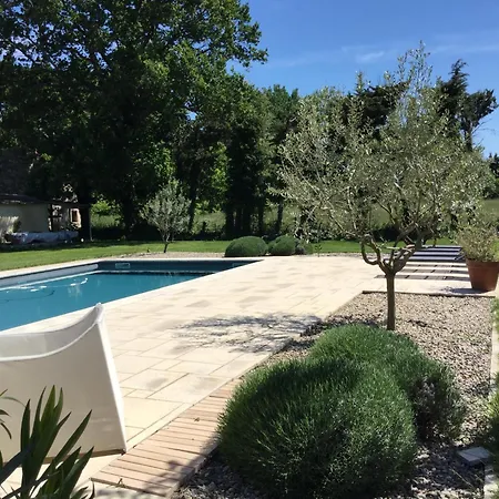 Prestigious Mas: Countryside Retreat Near Avignon With Pool *