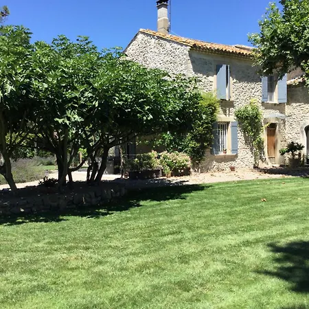 Prestigious Mas: Countryside Retreat Near Avignon With Pool