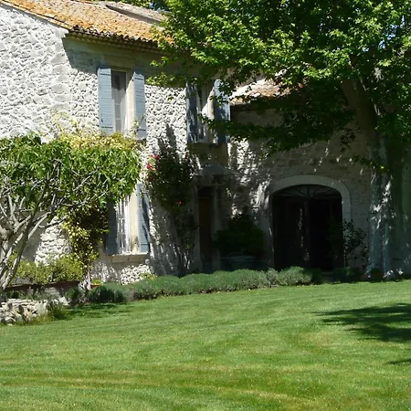 Prestigious Mas: Countryside Retreat Near Avignon With Pool Holiday home *