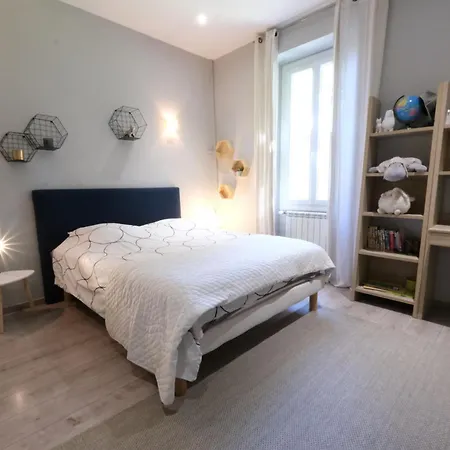 Prestigious Mas: Countryside Retreat Near Avignon With Pool Holiday home