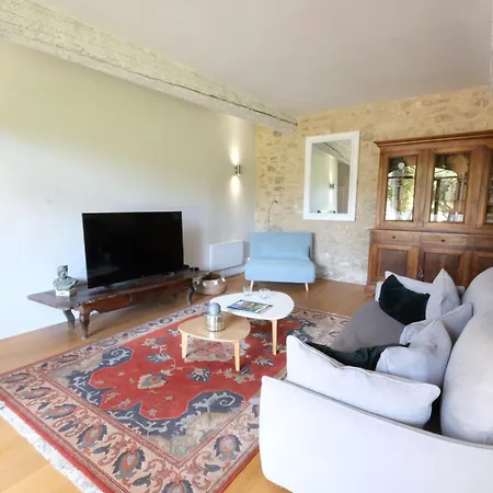 Holiday home Prestigious Mas: Countryside Retreat Near Avignon With Pool Caumont-sur-Durance