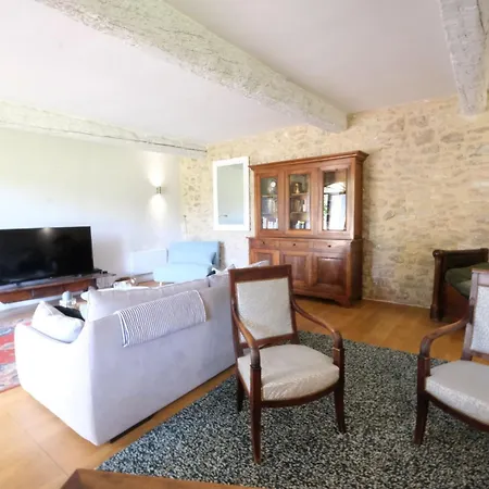 Prestigious Mas: Countryside Retreat Near Avignon With Pool *