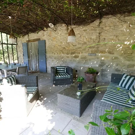 Holiday home Prestigious Mas: Countryside Retreat Near Avignon With Pool Caumont-sur-Durance