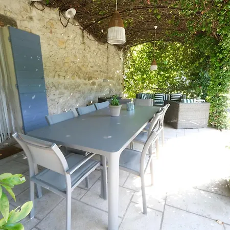 Prestigious Mas: Countryside Retreat Near Avignon With Pool Caumont-sur-Durance