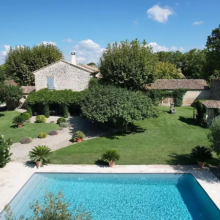 Holiday home Prestigious Mas: Countryside Retreat Near Avignon With Pool Caumont-sur-Durance